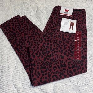 NWT Social Standard by Sanctuary Cheetah Jeans